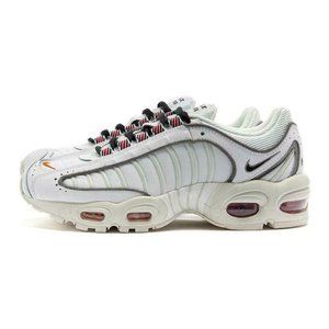 Nike Air Max Tailwind IV SE Trainers CJ7979 100